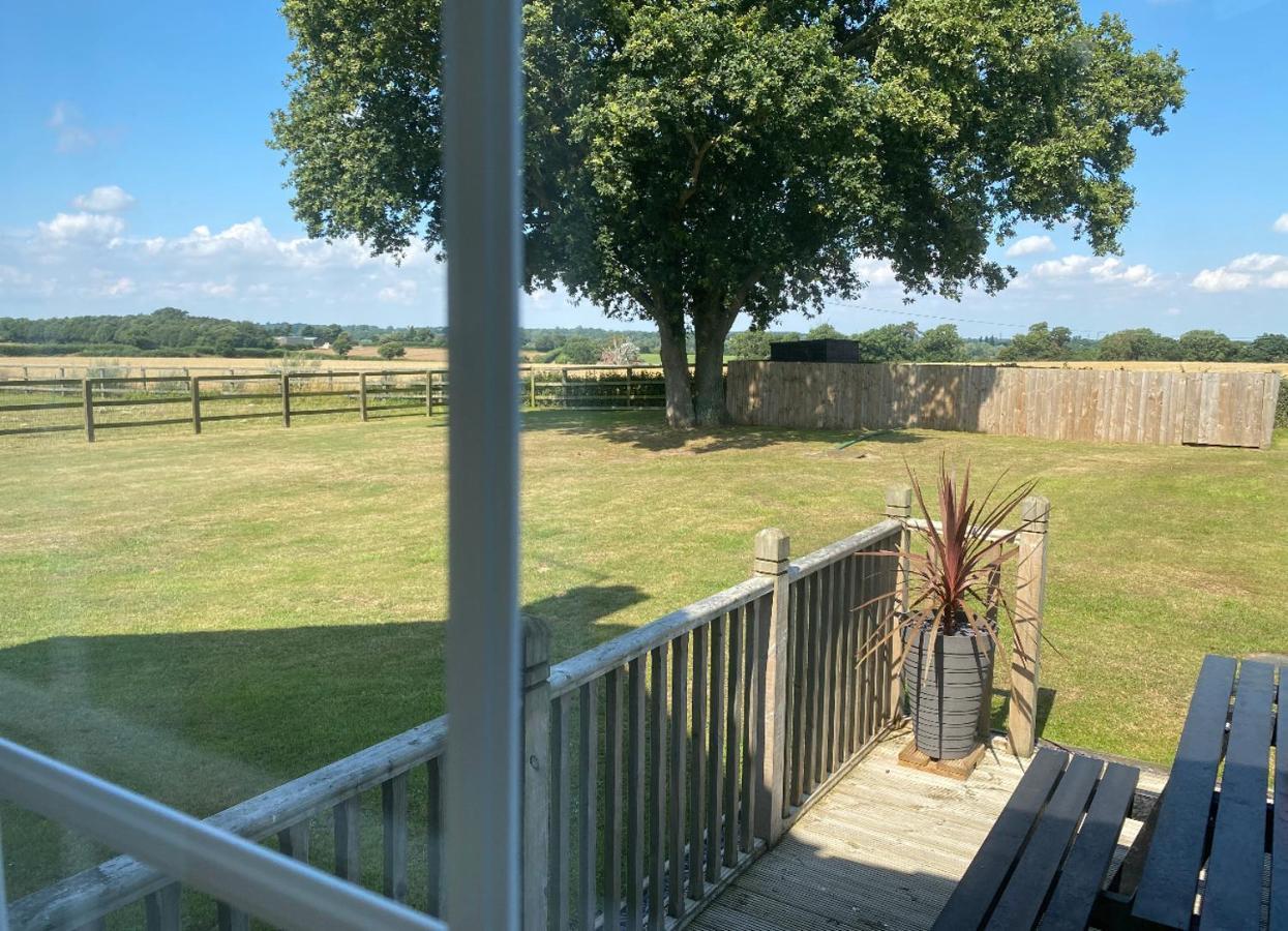 Near Woodbridge The Annexe Eyke Fantastic Views With Dog Secure Garden And Paddock Villa Exterior photo